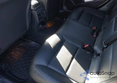 2015 Mercedes-Benz Cla 250 4Matic z USA, uszkodzony, nr VIN WDDSJ4GB1FN218308